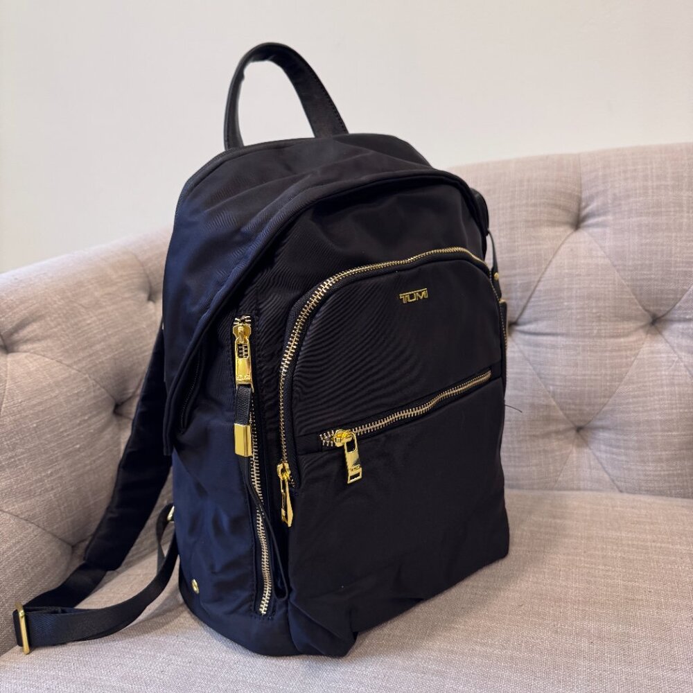 Tumi women Voyageur Halsey black Backpack - Picture 5 of 9
